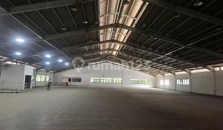 Warehouse for Sale Ready for Use in Pulo Gadung Industrial Area, Jakarta