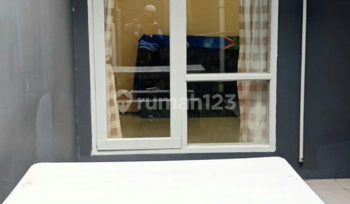 Rumah Cantik Siap Huni Terawat Lokasi Strategis di Sektor9 2