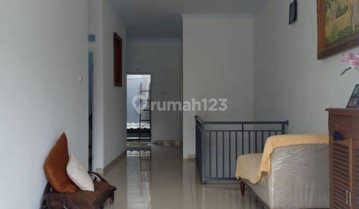 Rumah 2 lt siap huni kokoh dan rapih di Villa Bintaro Indah 1