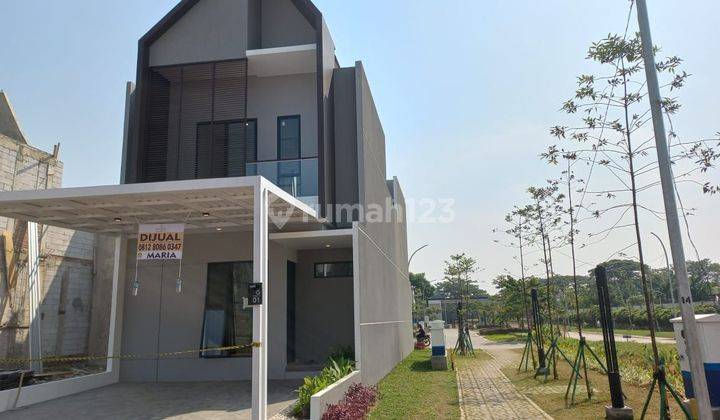 Rumah cantik siap huni 2lt lokasi Stategis di Graha Raya 1