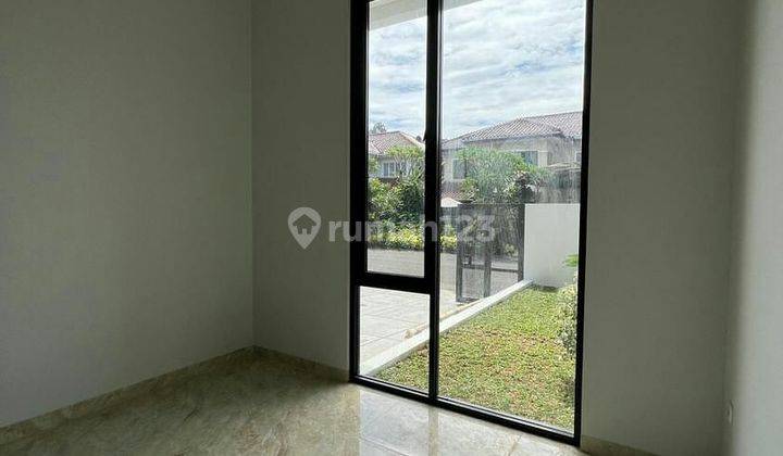 Rumah baru siap huni minimalis modern di Puri Bintaro 2