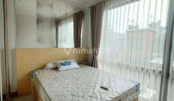 Rumah 2 lt rapih kondisi furnished di Bintaro Sektor 7 2