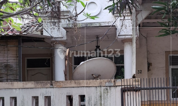 Rumah Dengan Lokasi Strategis, Jln Depan Rumah 3 Mobil Di Eldora 2