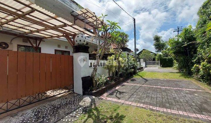 Rumah 3lt Rapih Dan Terawat,semi Furnished Di Bukit Nusa Dua Bali 2