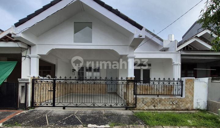Rumah Siap Huni Bagus Dan Terawat Lokasi Strategis Di Graha Raya Rumah Siap Huni Bagus Dan Terawat Lokasi Strategis Di Graha Raya