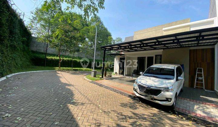 Rumah Hoek Siap Huni Rapih Dan Terawat Di Srktor 9 1