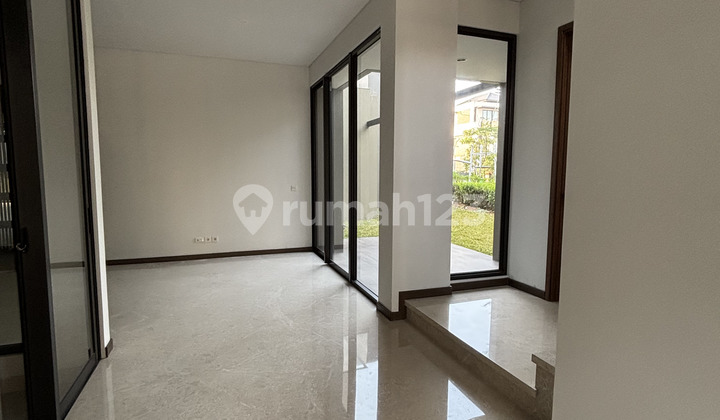 Zora Kanade BSD City – Type 12 Corner, 5+1 Bedrooms, Elevator & Complete Facilities. Zora Kanade BSD City – Type 12 Corner, 5+1 Bedrooms, Elevator & Complete Facilities.