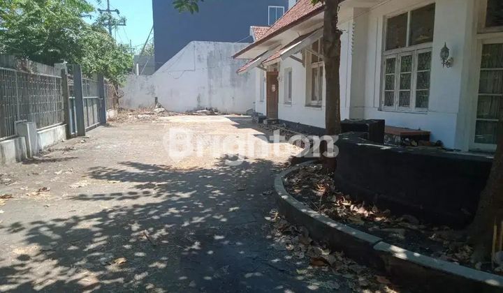 HOUSE ON DR SOETOMO, CORNER POSITION 2