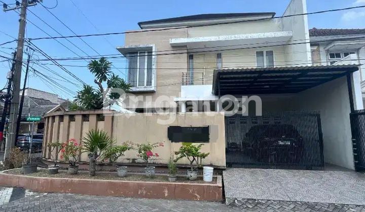 HOUSE IN PONDOK INDAH PARK 2