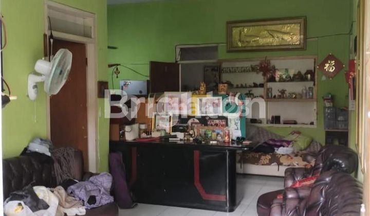 HOUSE IN BABATAN MUKTI, CORNER POSITION. 2