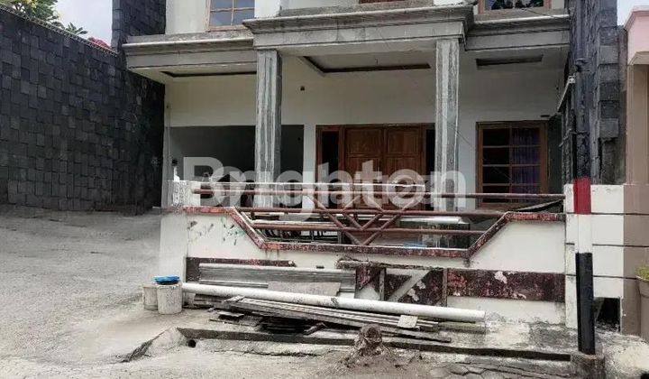 Rumah Di Taman Pondok Indah Wiyung.