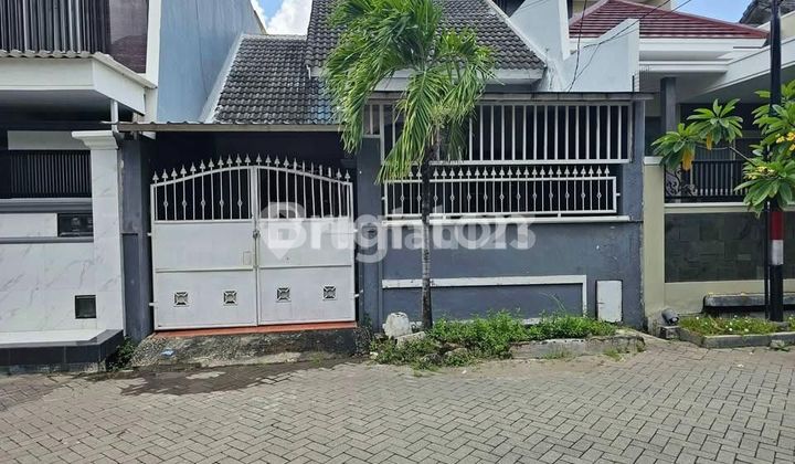 RUMAH DI TAMAN PONDOK INDAH FULL BANGUNAN  1