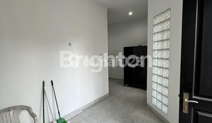 HOUSE IN VILLA VALENSIA PAKUWON INDAH