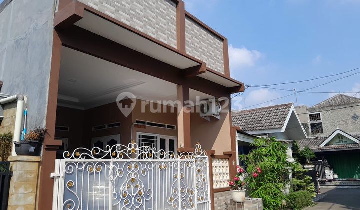 SHM House Facing East 15 Minutes to Grand Cakung Mall Assisted with Mortgage J-43352