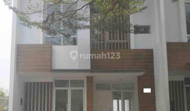 J 19672 Rumah Mewah 2 Lantai Dekat Fasilitas Umum Bisa Kpr 1