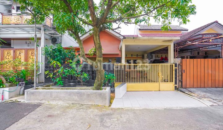 East-Facing House, Land Area 105, SHM, 10 Minutes to Cisalak Toll Gate J-40384 1