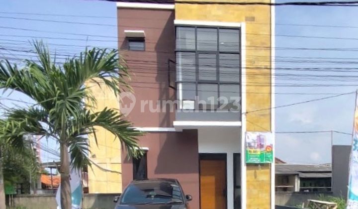 SHM House 14 Minutes to Metropolitan Plaza, Move-in Ready, Assisted with KPR J-38169