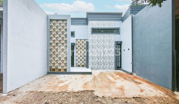 House 8 Minutes to Ciputra Cibubur Mall, SHM, Assisted with KPR J-41799