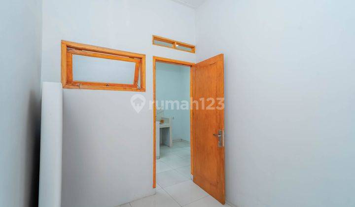 Rumah Minimalis 2 KT 15 Menit ke Stasiun Depok Bebas Banjir J28473 2
