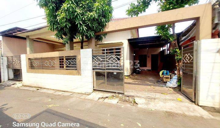 Rumah Strategis 15 Menit ke Lagoon Avenue Mall Bekasi LT 175 Bisa KPR J-30303 Rumah Strategis 15 Menit ke Lagoon Avenue Mall Bekasi LT 175 Bisa KPR J-30303