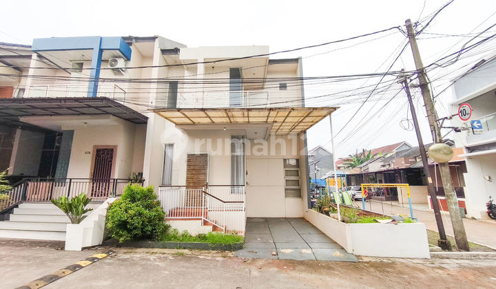 2-Story Hook House 11 Minutes to Jatiwarna 1 Toll Gate Ready for KPR J47361