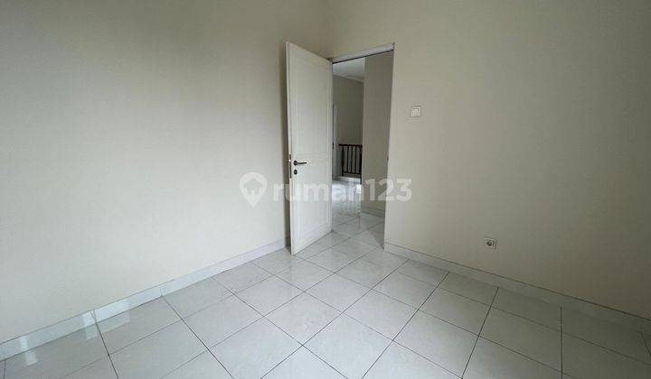 Rumah 2 Lt Siap Huni 15 Menit ke Cibubur Plaza LT 120 Bebas Banjir J32162 2