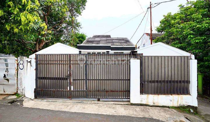 Rumah LT 174 Hadap Utara Siap Huni 15 menit ke Pondok Indah Mall J20145