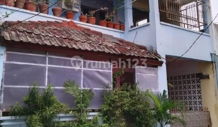 Rumah SHM Luas 3 Lantai 15 Mnt ke The Park Sawangan Siap KPR J-38077