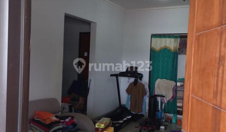 Beautiful Strategic House Near Ciputra Cibubur Mall, Assisted with Mortgage J-10332 Beautiful Strategic House Near Ciputra Cibubur Mall, Assisted with Mortgage J-10332