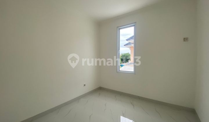 Rumah 1 Lantai Luas Dekat Living World Kota Wisata Hadap Selatan J39928 2