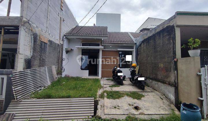 Rumah SHM 15 menit ke Stasiun Citayam Siap Huni Dibantu KPR J32737 1