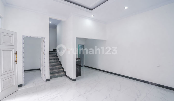 Rumah 2 LT SHM 12 Menit ke Mall Cibubur Junction Dibantu KPR J-44971 2