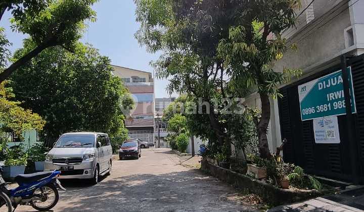 For Sale Rumah 3,5 Lantai di Muara Karang. 2