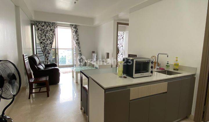 Gold Coast Apartement 2 BR Furnished Bagus 1