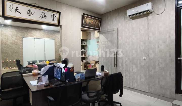 Rumah Pluit 3Lantai Cocok untuk Huni Kantor Ataupun Gudang