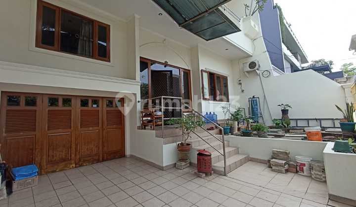 Rumah Pluit 2Lantai Celling Tinggi Siap Huni