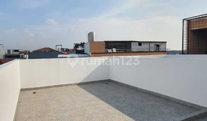 New House Muara Karang 3 floors 2