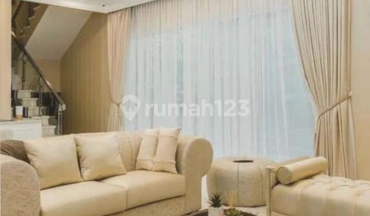 2-Story Hook House Ready to Live In Fully Furnished in Bintaro Jaya Sector 9