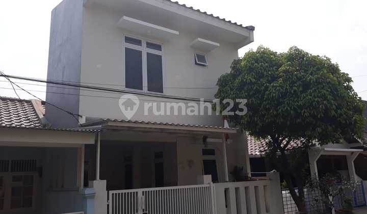 HOT SALE - 2-Story Ready-to-Live House in Bintaro Jaya, St. Pondok Ranji 2
