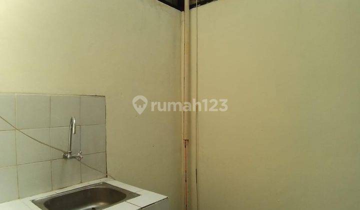 Rumah Unfurnished SHM di Serpong Garden, Tangerang 2