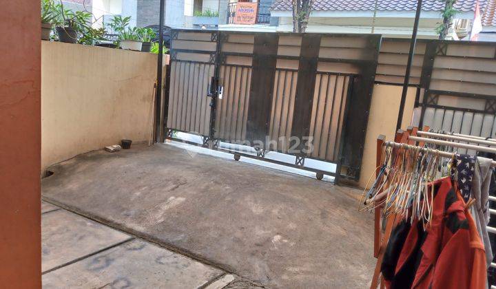 Ciputat Timur, Tangerang Selatan Rumah Semi Furnished 2