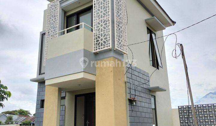 Rumah 2 Lantai Modern Dekat Alun-Alun Kota Malang Rumah 2 Lantai Shm Baru Timur 1