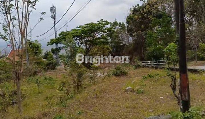 SEBIDANG TANAH DI ATAS LOKASI WISATA TEBING BREKSI 2