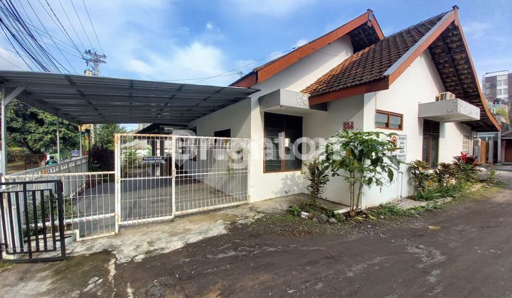 Turun Harga! Kost 12 kamar dekat kampus Turun Harga! Kost 12 kamar dekat kampus