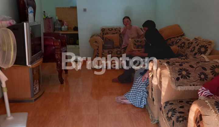 HOUSE FOR SALE CHEAP — MOVE-IN READY FOR SMALL FAMILY! 2