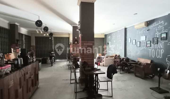 3-Storey Linked Shophouse - Prime Location in the Heart of Yogyakarta City! 2