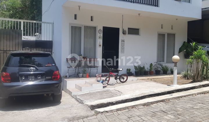 Rumah 2 lantai Lahan Luas, Lingkungan Asri di Jatihandap 2
