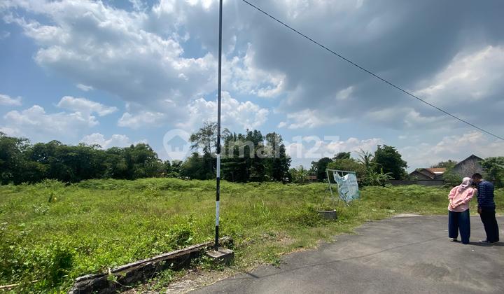 Area Purwomartani 1,7 Jt/m 8 Menit Jl. Tajem Maguwoharjo