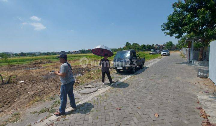 Tanah di Dekat Ugm Siap Ajb, Sleman SHM 214 m² 2