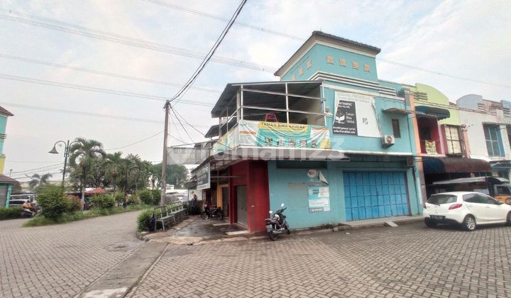 RUKO TIGA LANTAI DI GRIYA BUKIT JAYA POSISI HOOK